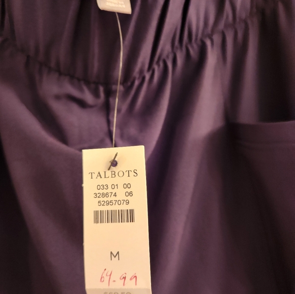 NWT. T by Talbots wide leg cropped pants. Elastic waste, navy blue. size medium. - Picture 4 of 4